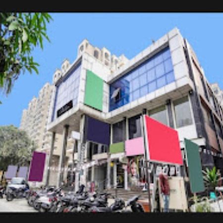 Chirag Hotel,Ghaziabad Exteriör bild